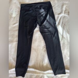 Women’s Under Armour Compression leggings. XL